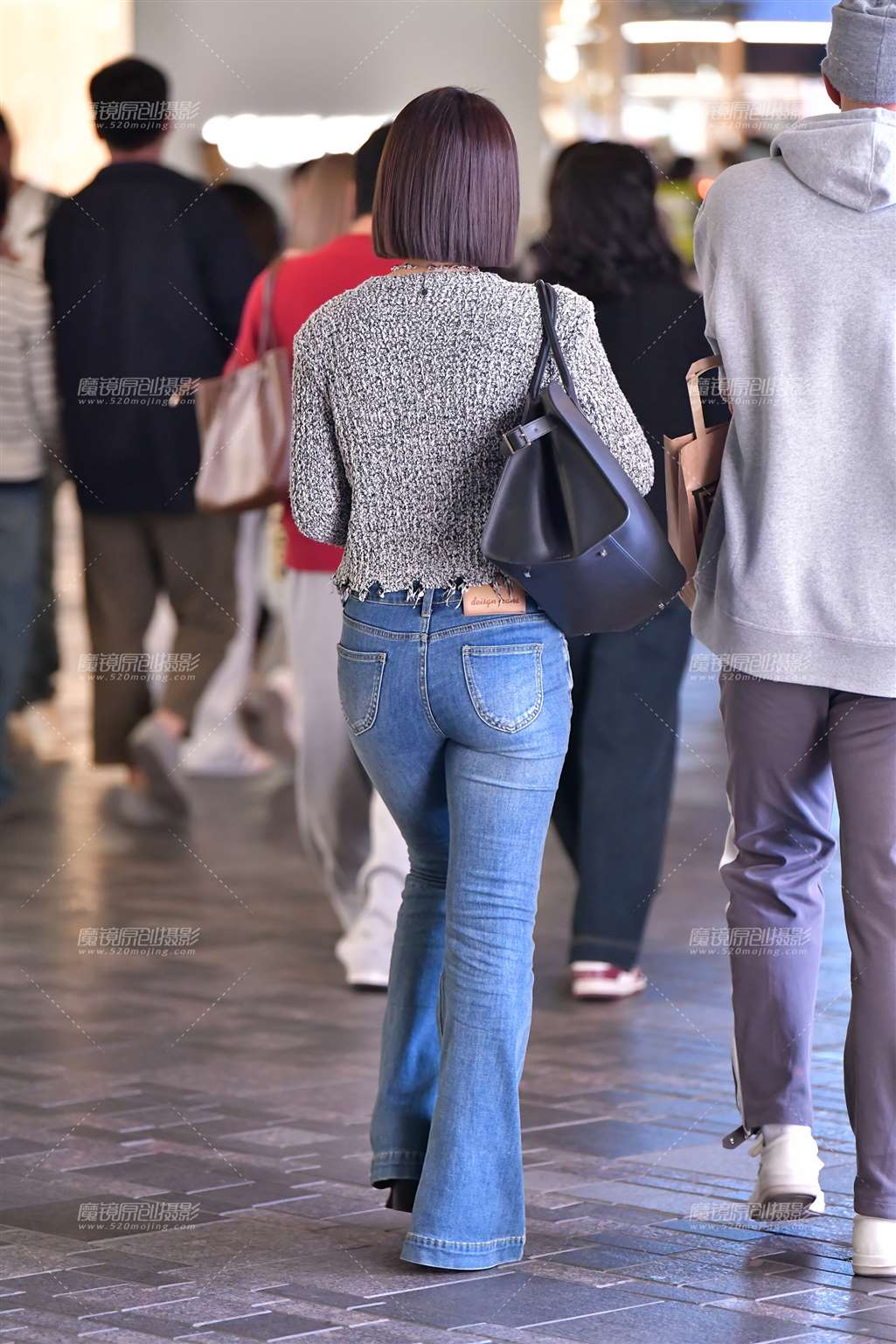 图片[5]-优雅紧身牛仔裤美女-街拍流行馆