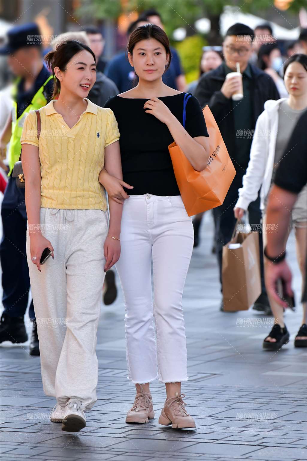 图片[4]-邻家白牛仔裤美女-街拍流行馆