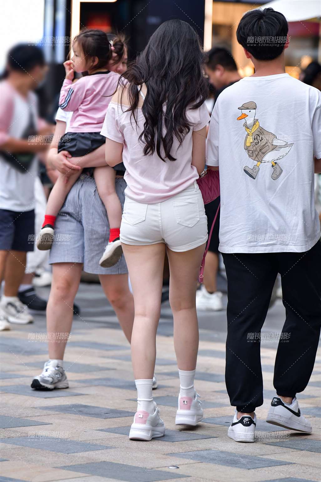 图片[3]-清纯热裤美女-街拍流行馆