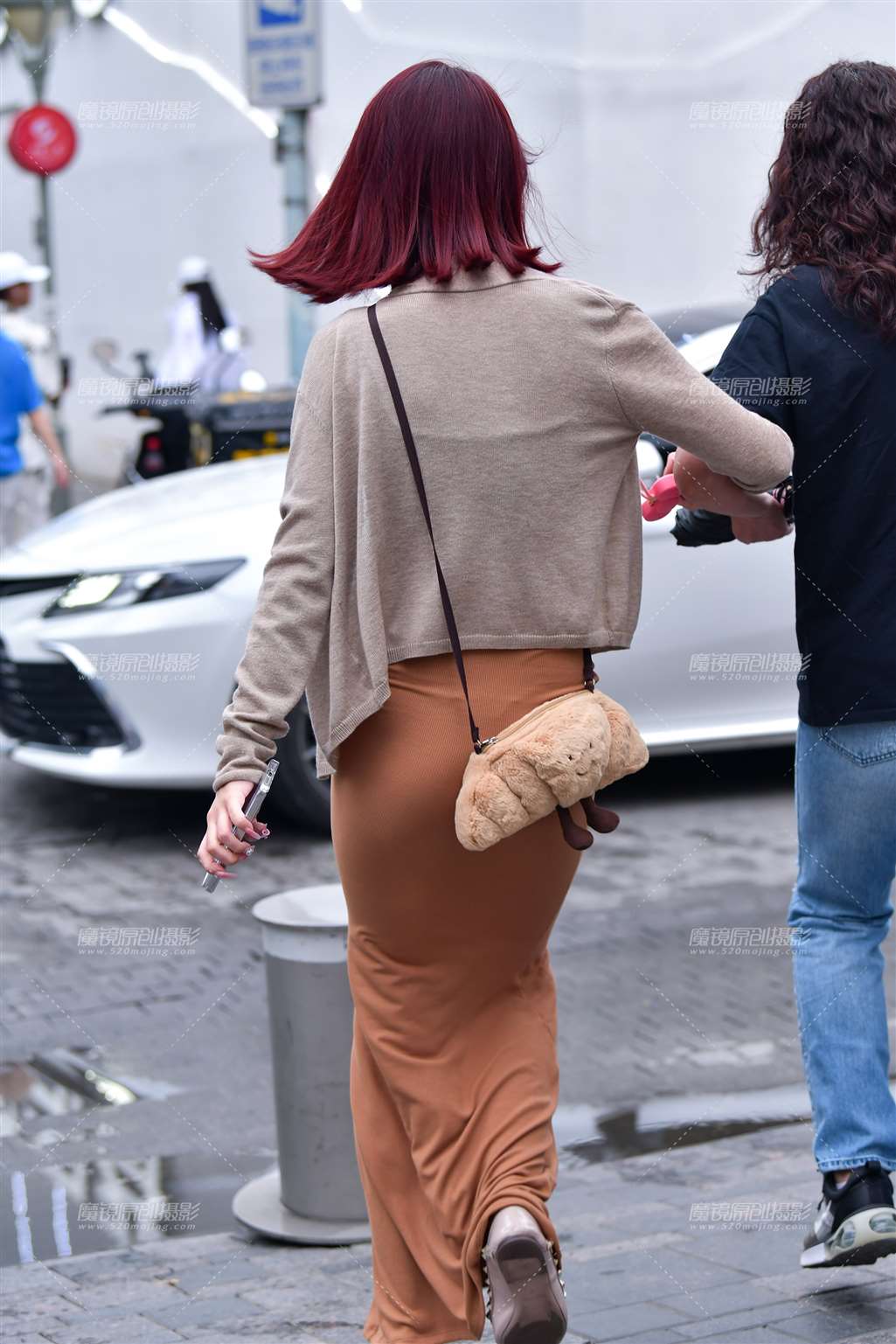 图片[3]-魅力长裙美女-街拍流行馆