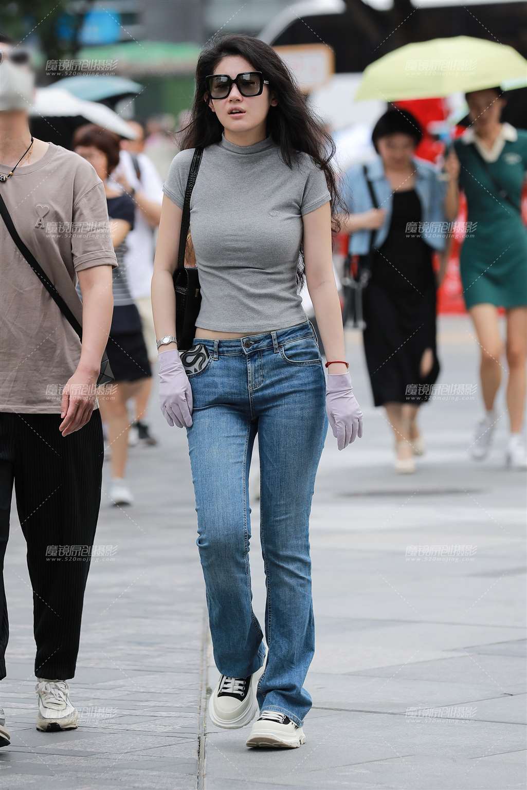 图片[4]-蓝牛仔裤女友-街拍流行馆