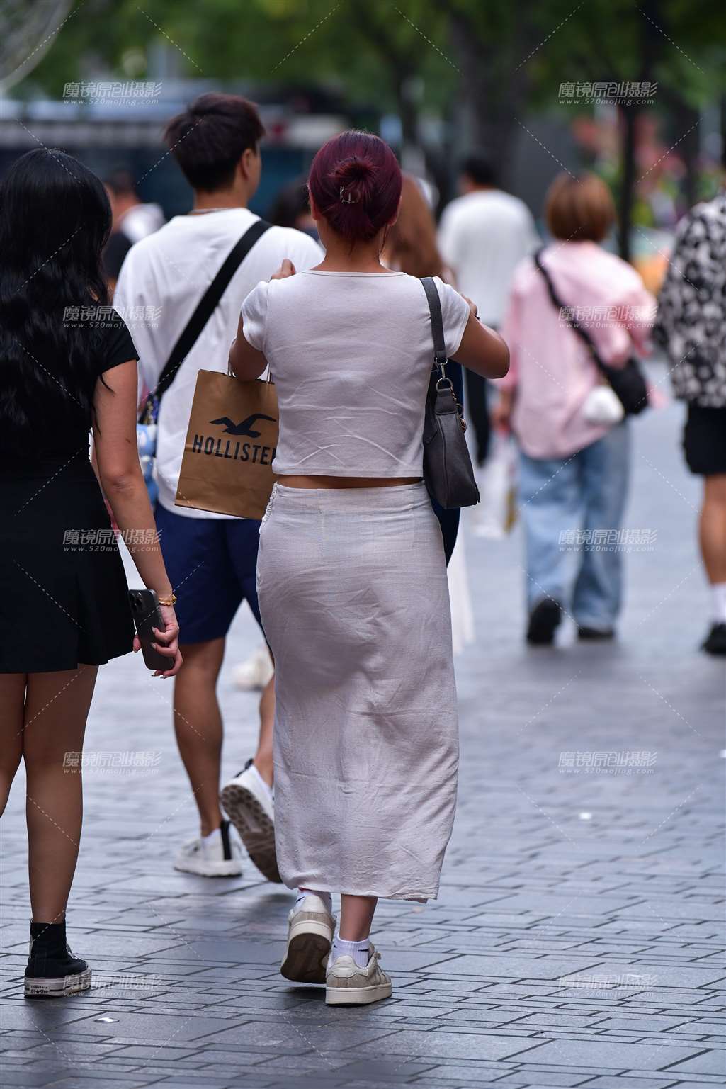 图片[5]-薄白长裙美女-街拍流行馆