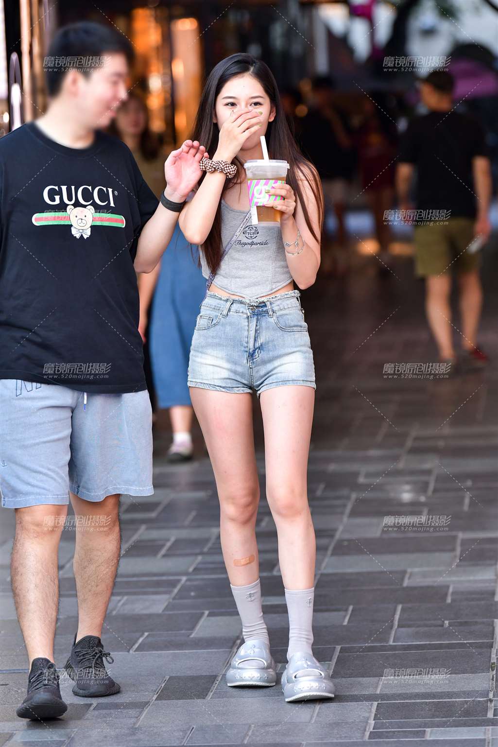 图片[4]-清新热裤美女-街拍流行馆