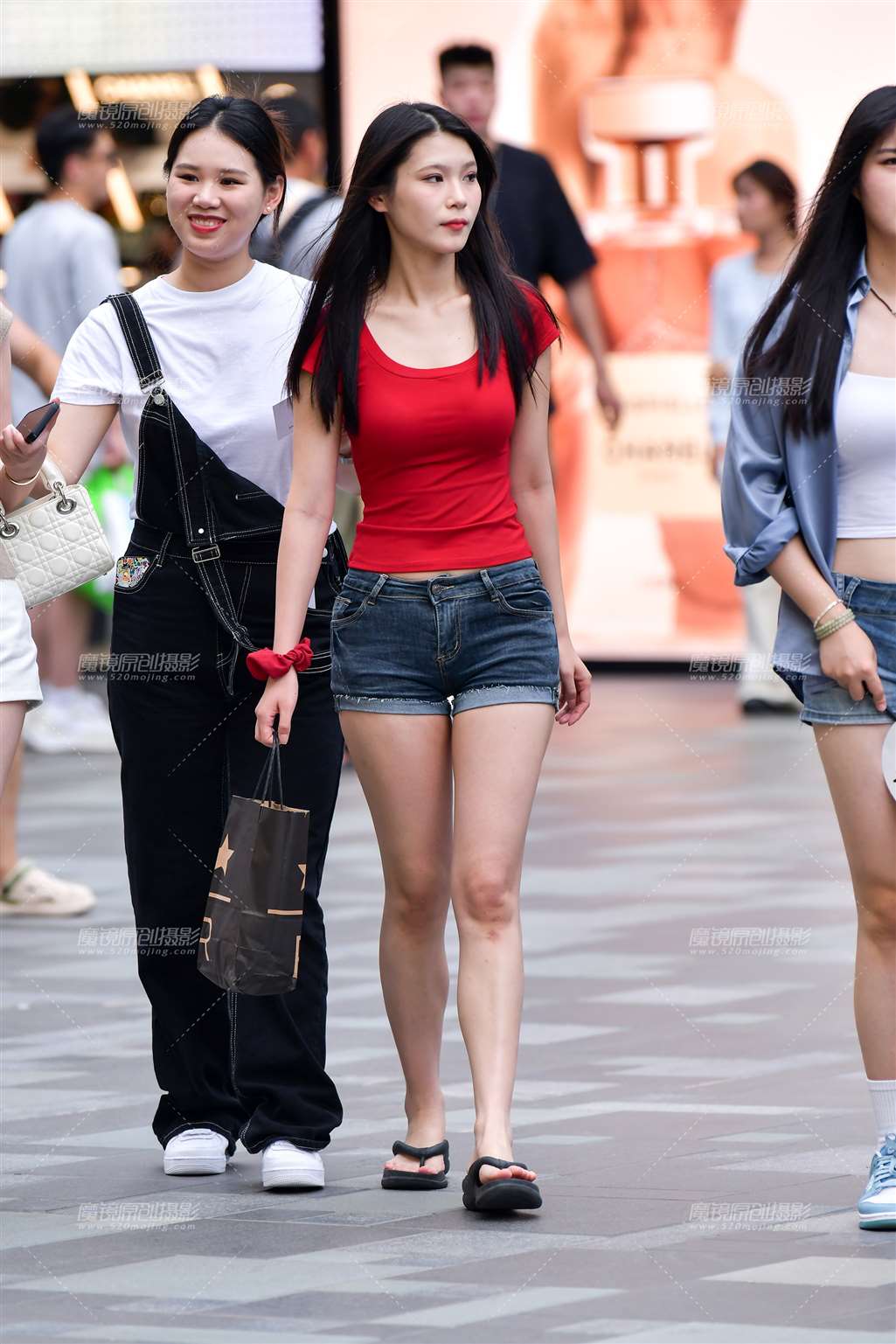 图片[4]-长靴热裤美女-街拍流行馆