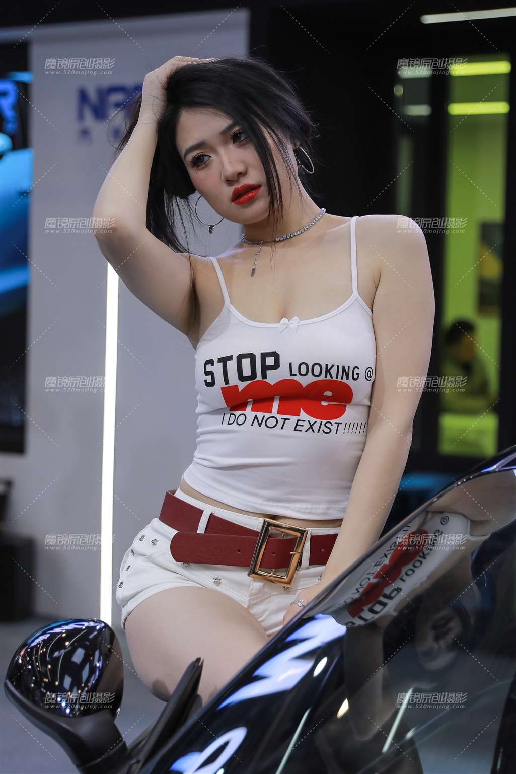图片[1]-GT车门白热裤-街拍流行馆