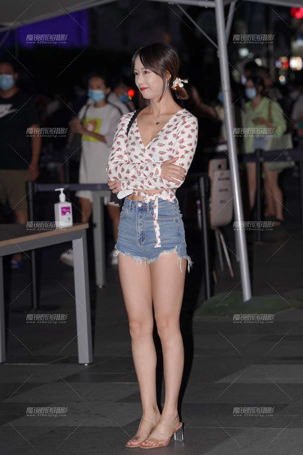 图片[3]-韩系热裤美女-街拍流行馆