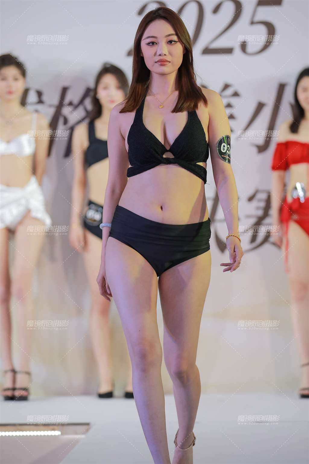 图片[5]-黑色泳装-街拍流行馆