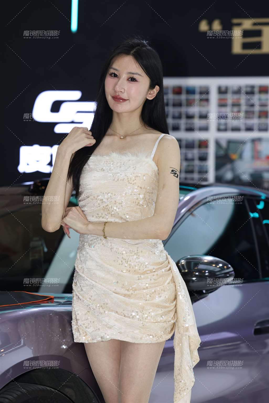 图片[4]-20250328极品肉丝美腿车模小姐姐-街拍流行馆