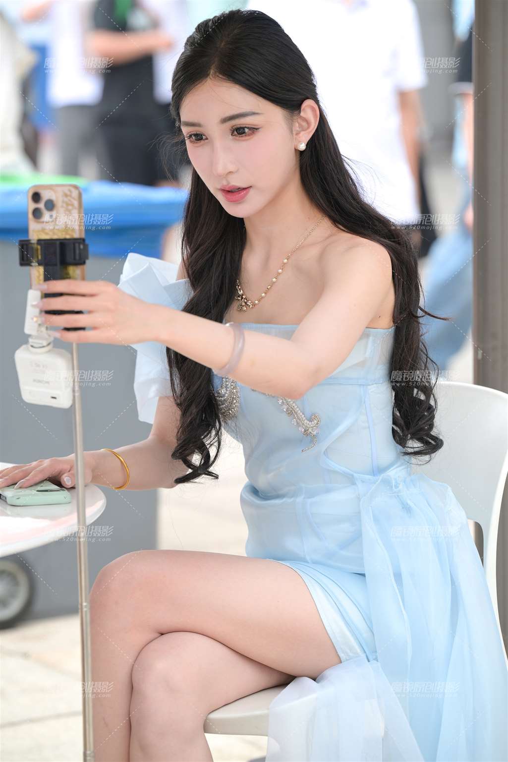 图片[4]-蓝衣美腿-街拍流行馆
