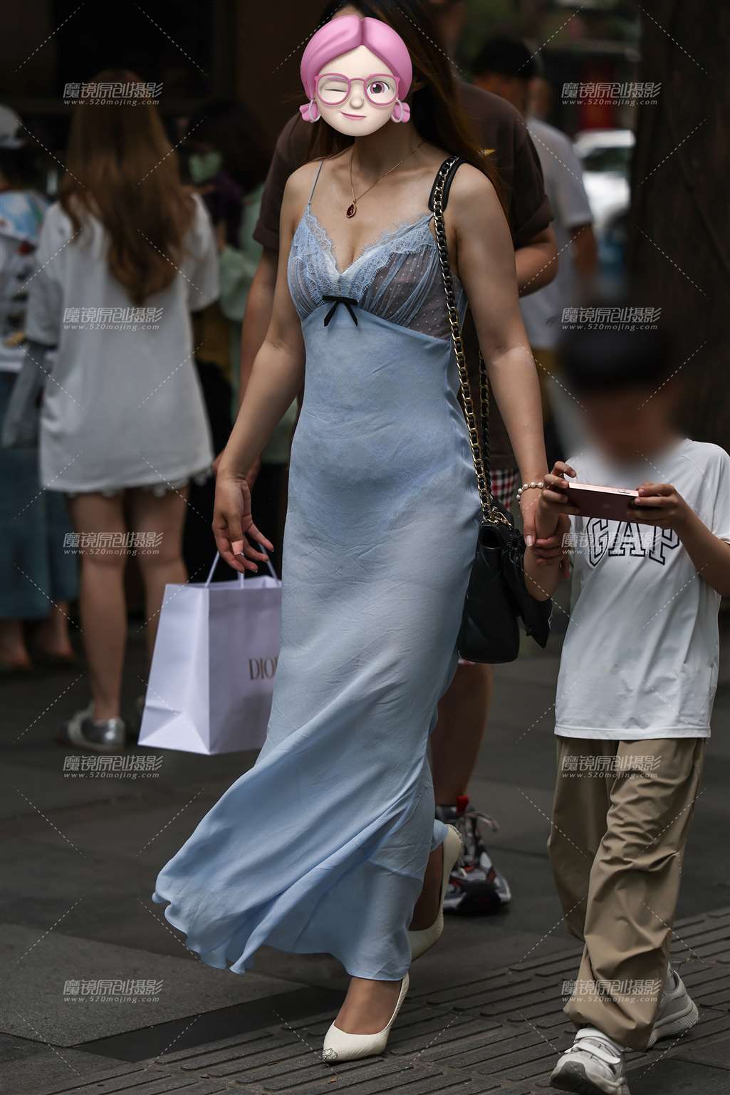 图片[5]-网纱蓝裙辣妈-街拍流行馆