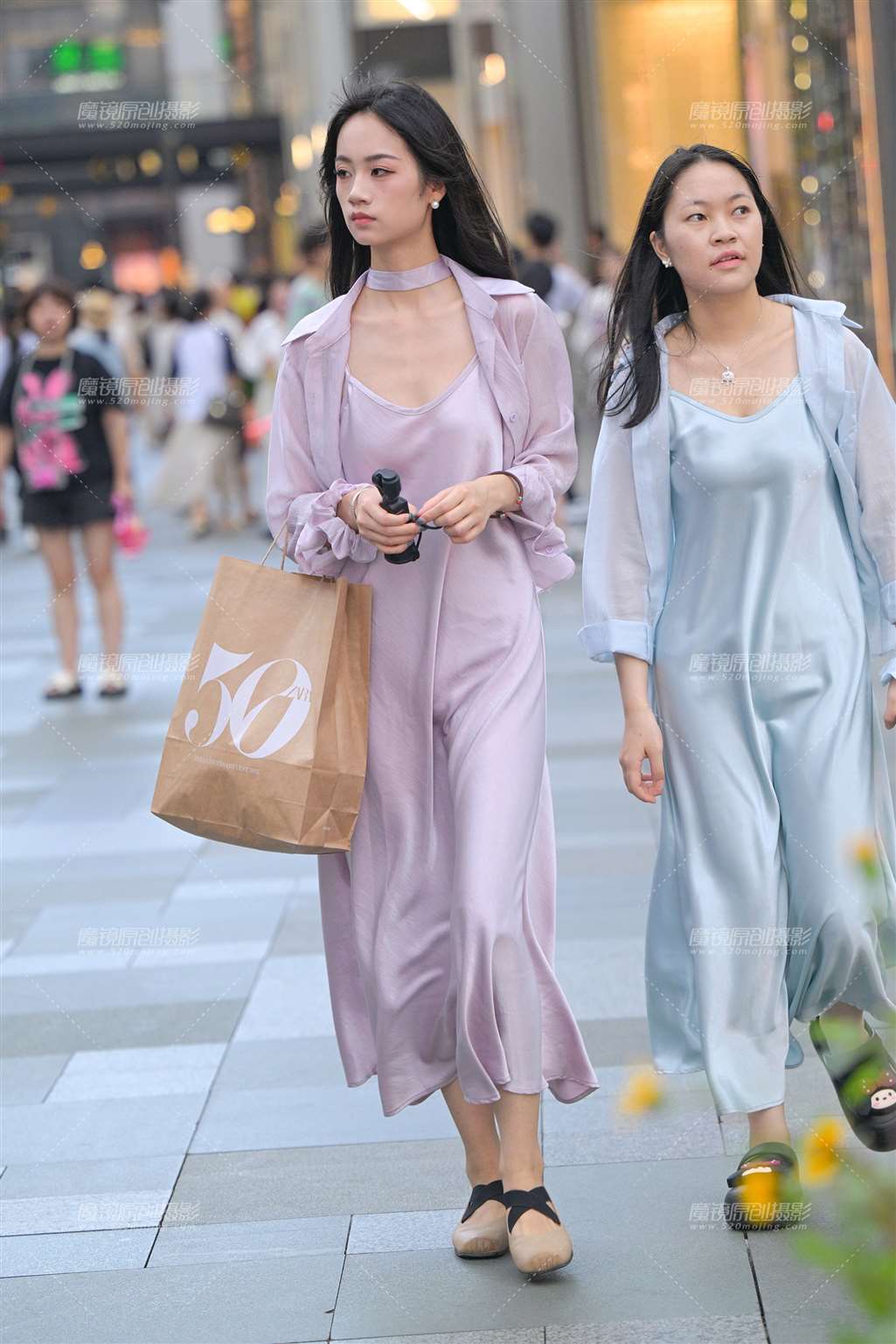图片[1]-曼妙身姿-街拍流行馆