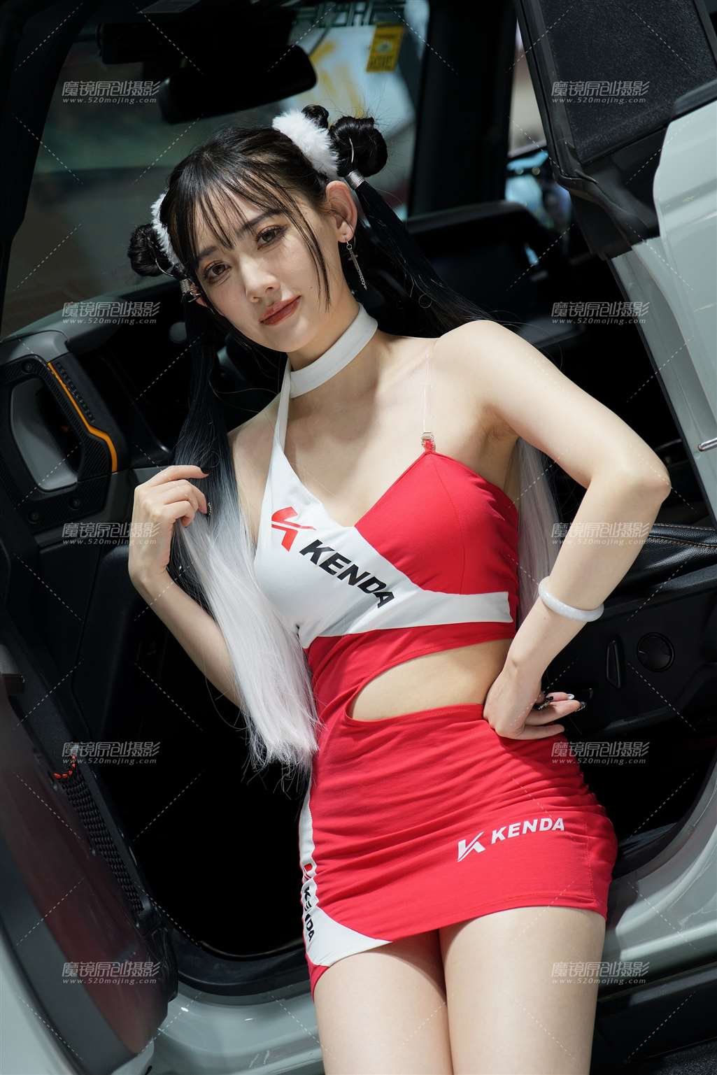 图片[3]-哪吒头红色制服（6K）-街拍流行馆