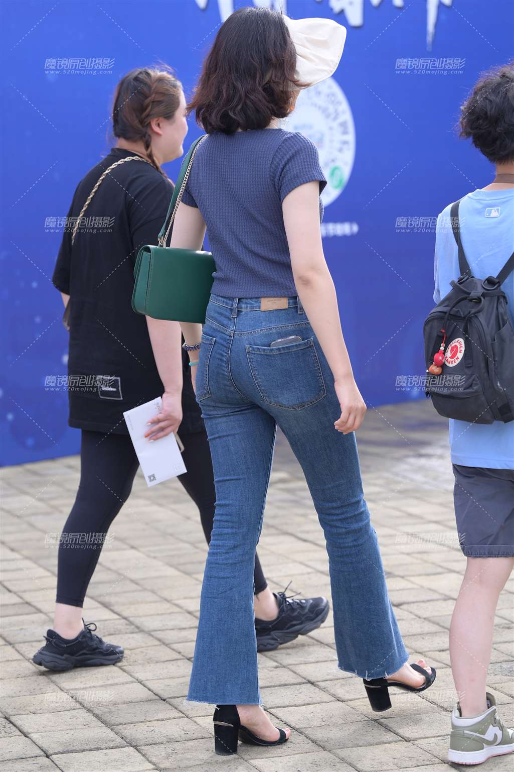 图片[2]-紧牛美女-街拍流行馆