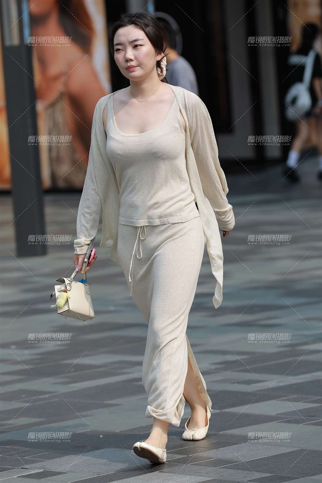 图片[5]-长裙美女-街拍流行馆