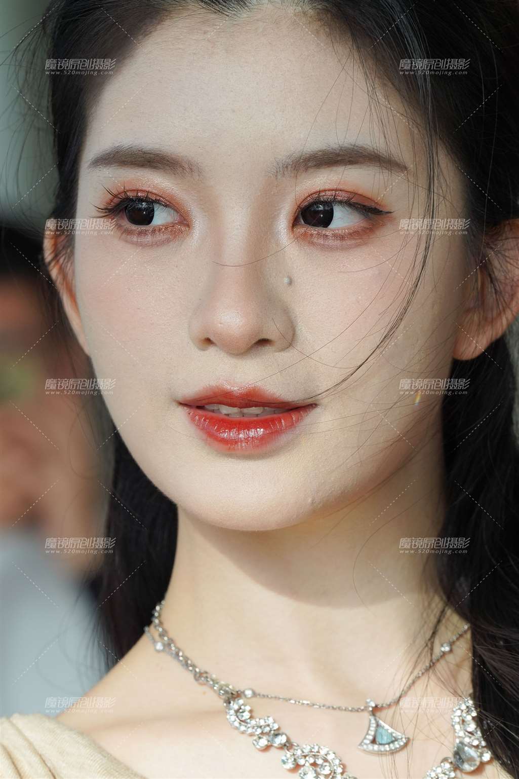 图片[2]-优雅风情-街拍流行馆