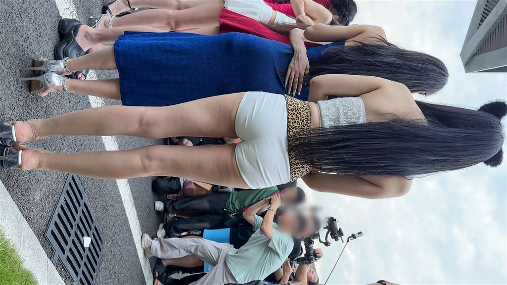 图片[4]-长腿白热裤（视频版）-街拍流行馆