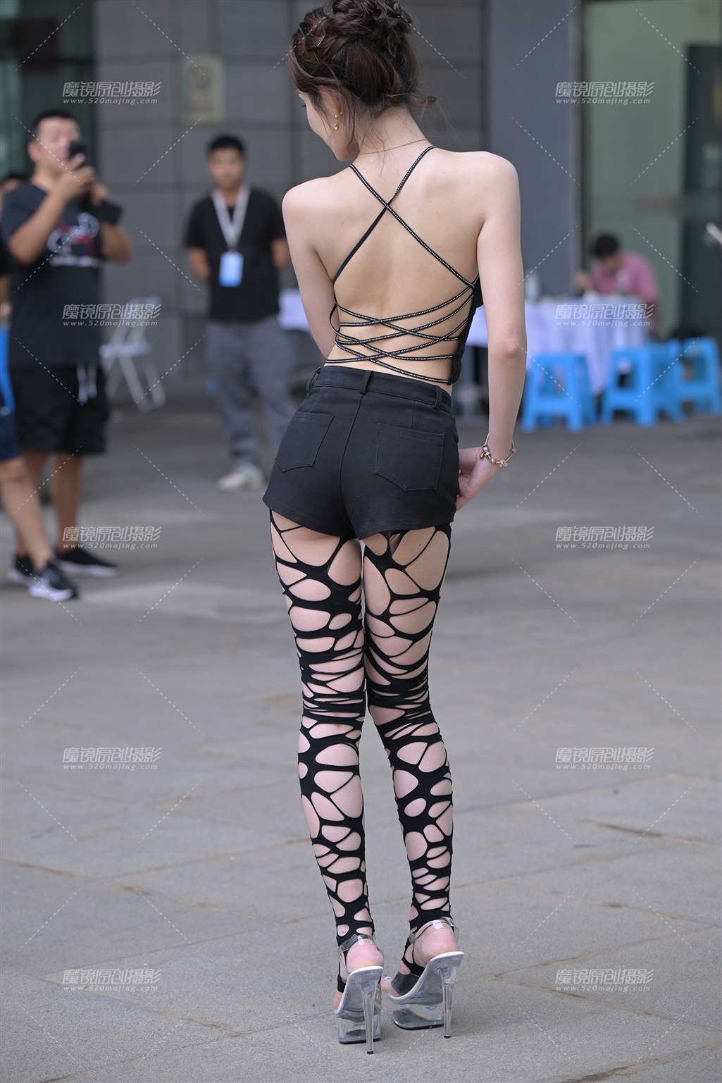 图片[4]-美腿小雯-街拍流行馆