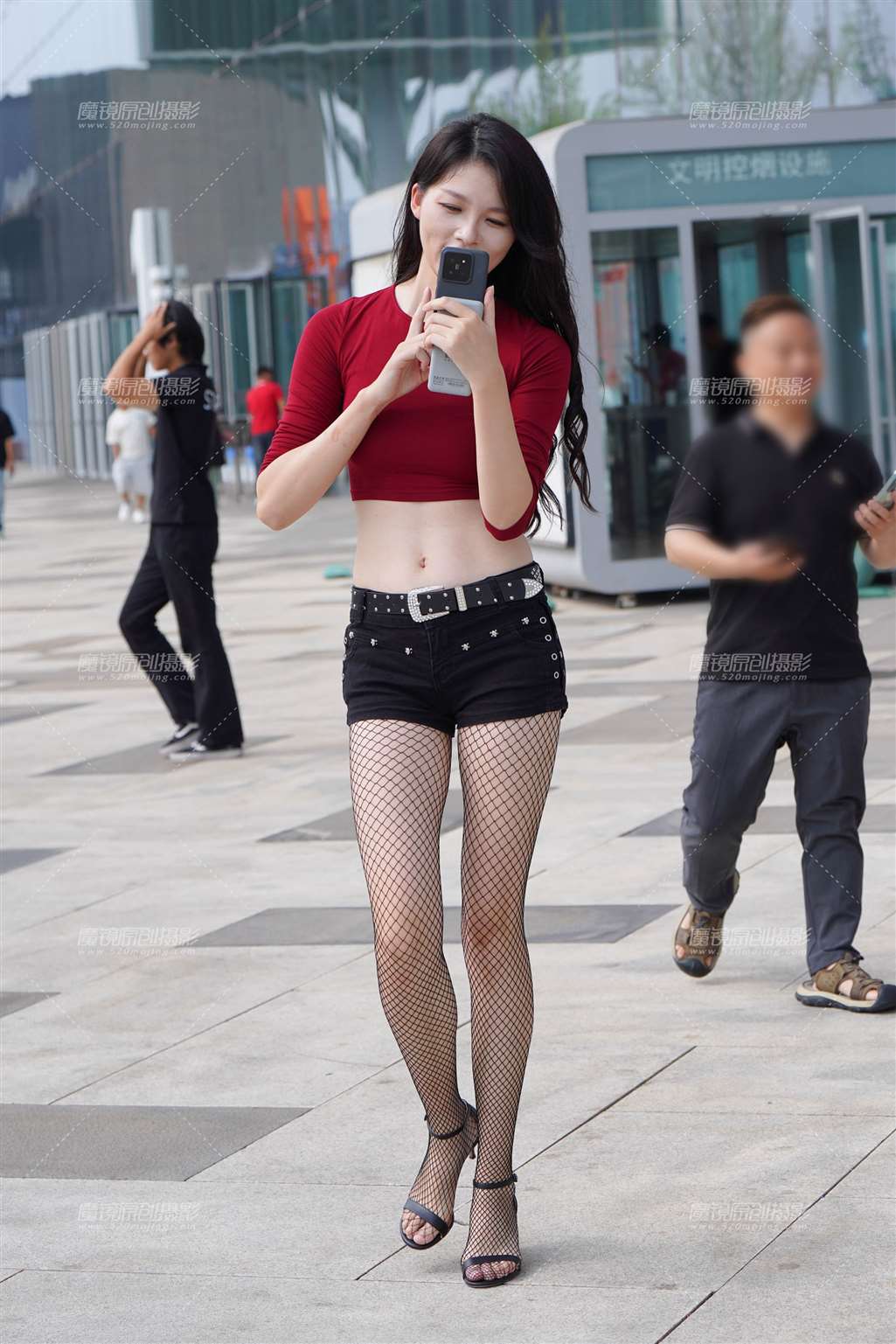 图片[1]-网袜大长腿-街拍流行馆