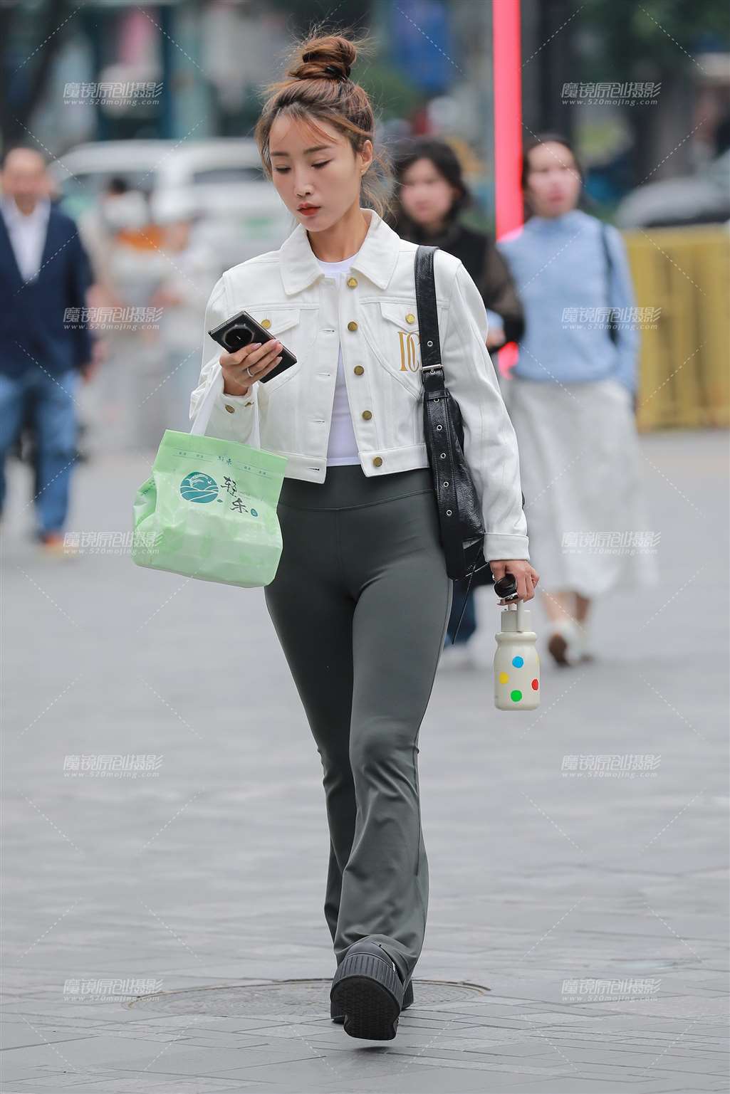 图片[5]-紧身瑜伽裤美女-流行馆