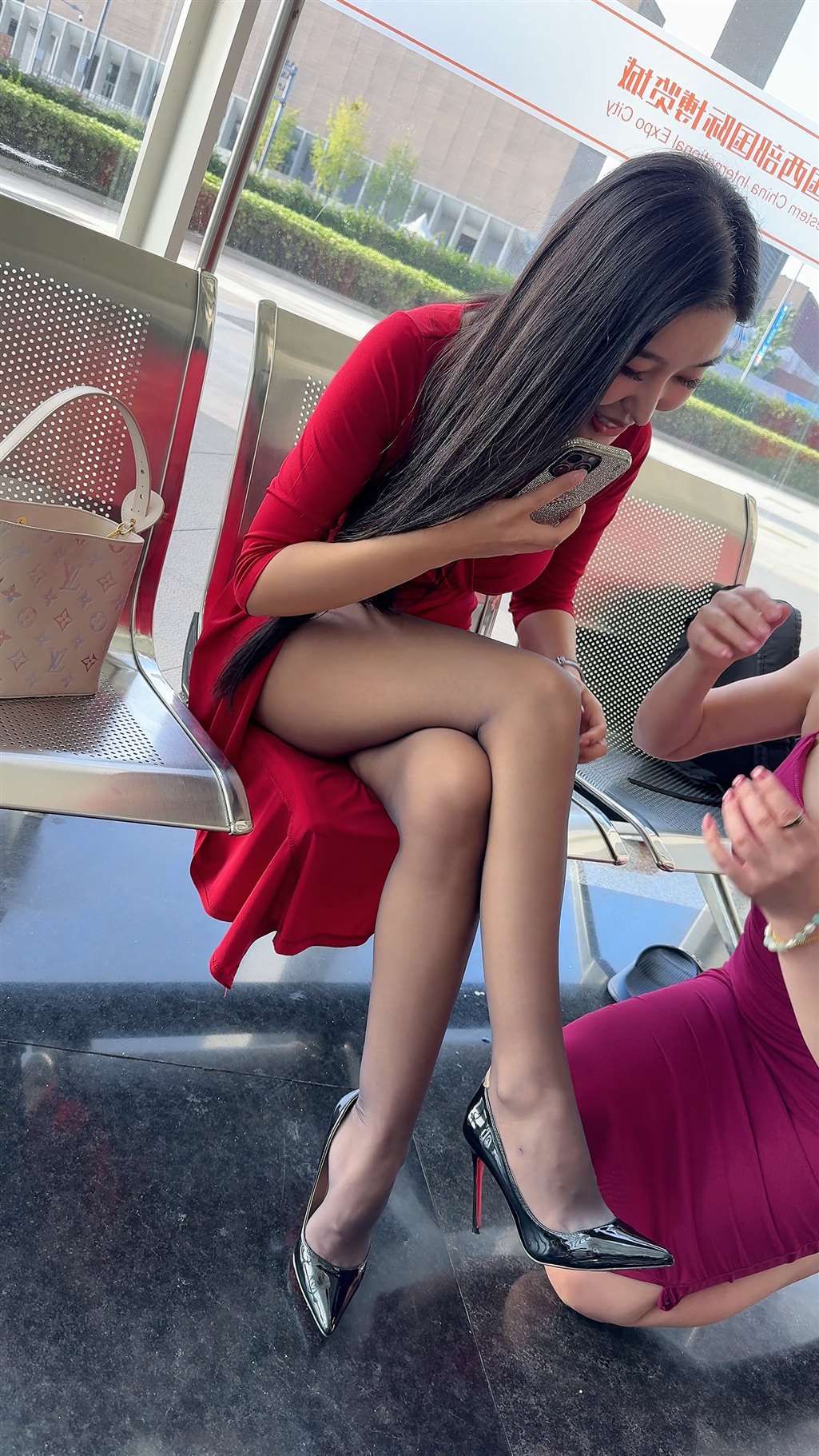 图片[2]-黑丝高跟美女（视频版）-流行馆