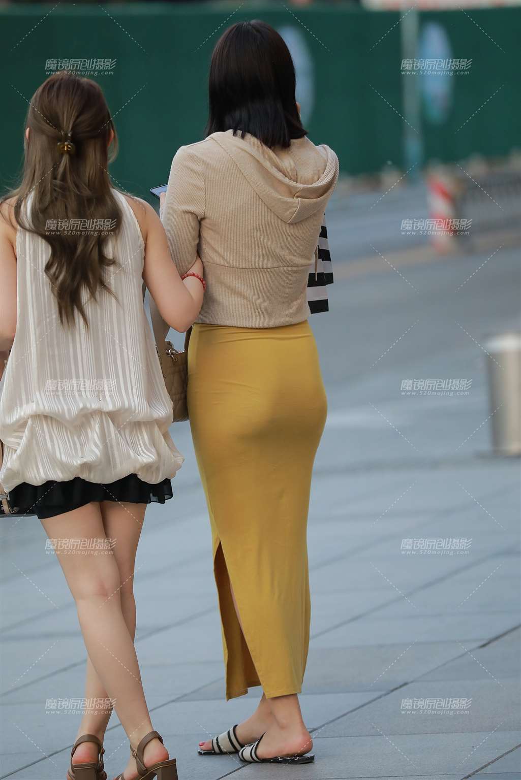 图片[2]-黄色包臀裙美女-流行馆