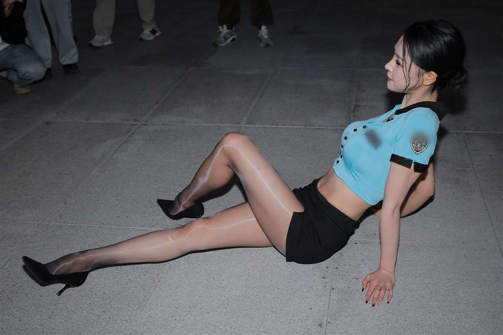 图片[2]-黑丝长腿高跟美女 35P-流行馆