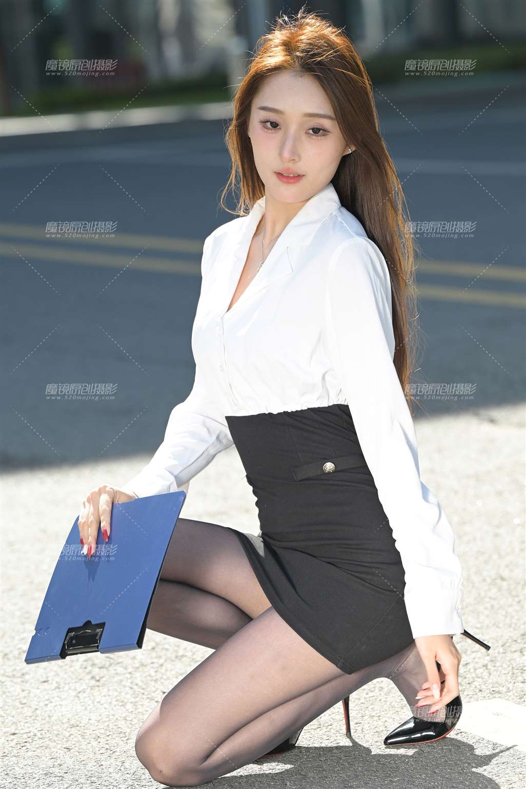 图片[3]-黑丝女秘 24P-流行馆