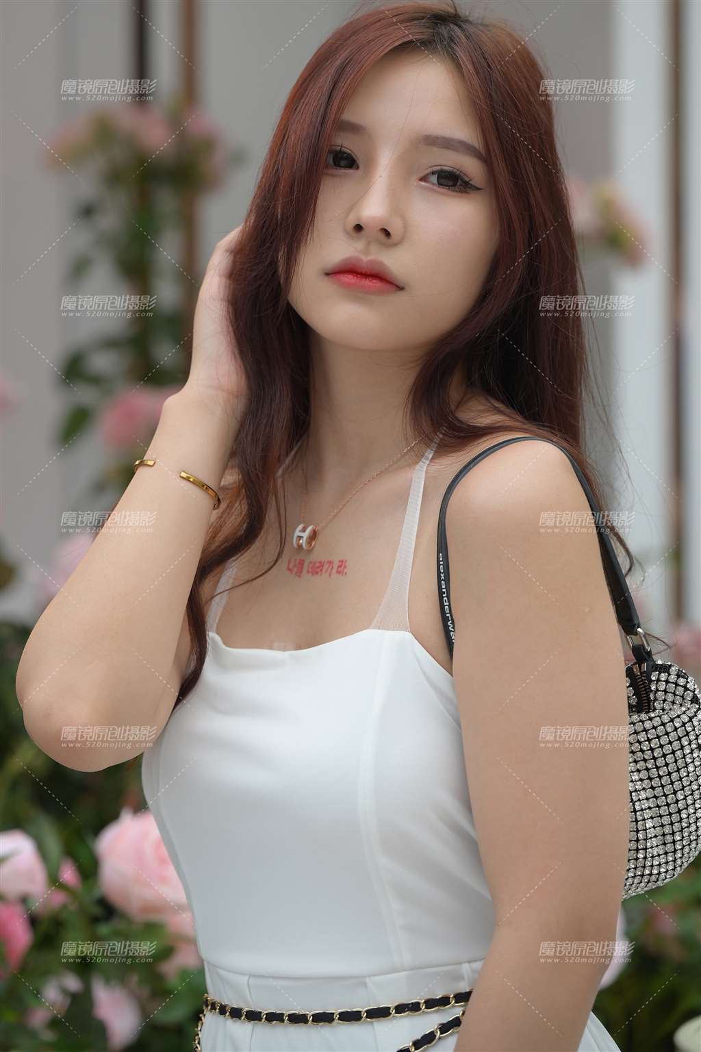 图片[2]-白裙小姐姐 22P-流行馆