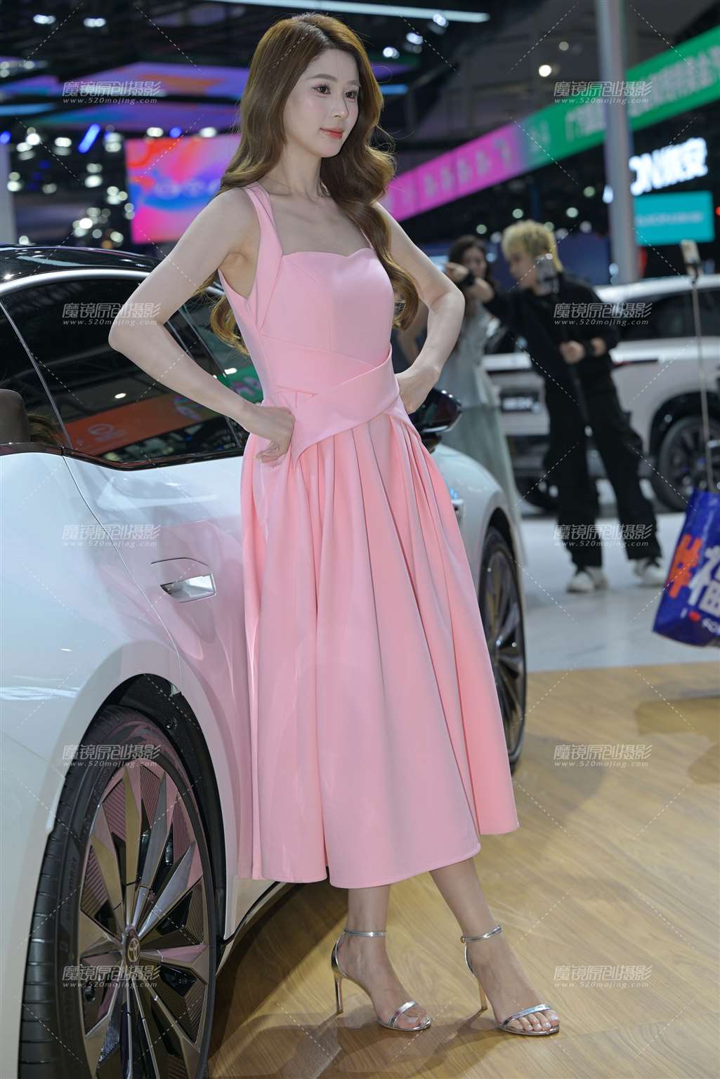 气质粉裙 21P-流行馆